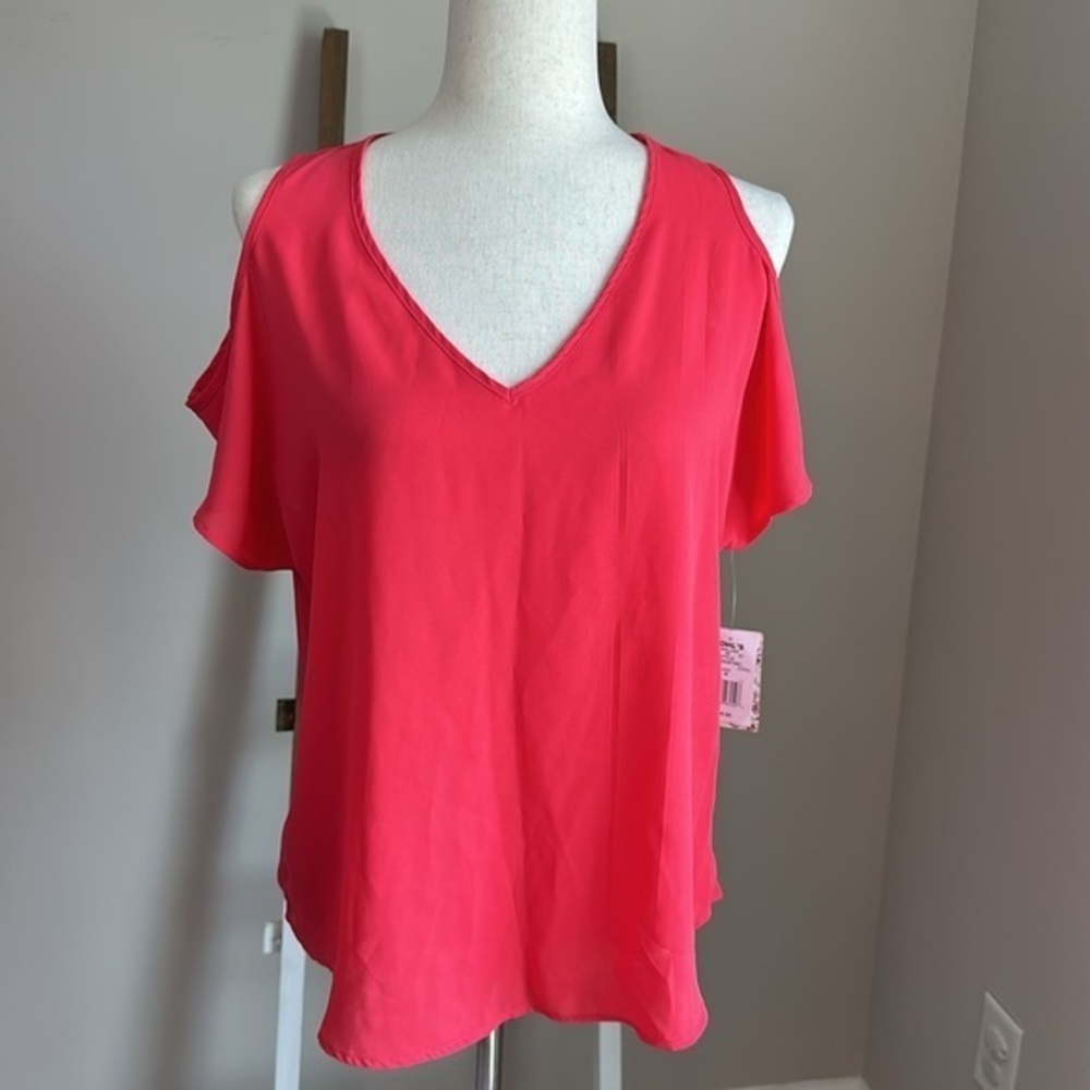 Pink Republic Vibrant Coral Short Sleeve Blouse Size Medium and New with Tags